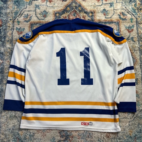 Vintage 80s NHL CCM Buffalo Sabres Perreault Jersey Size XL - Picture 2 of 11